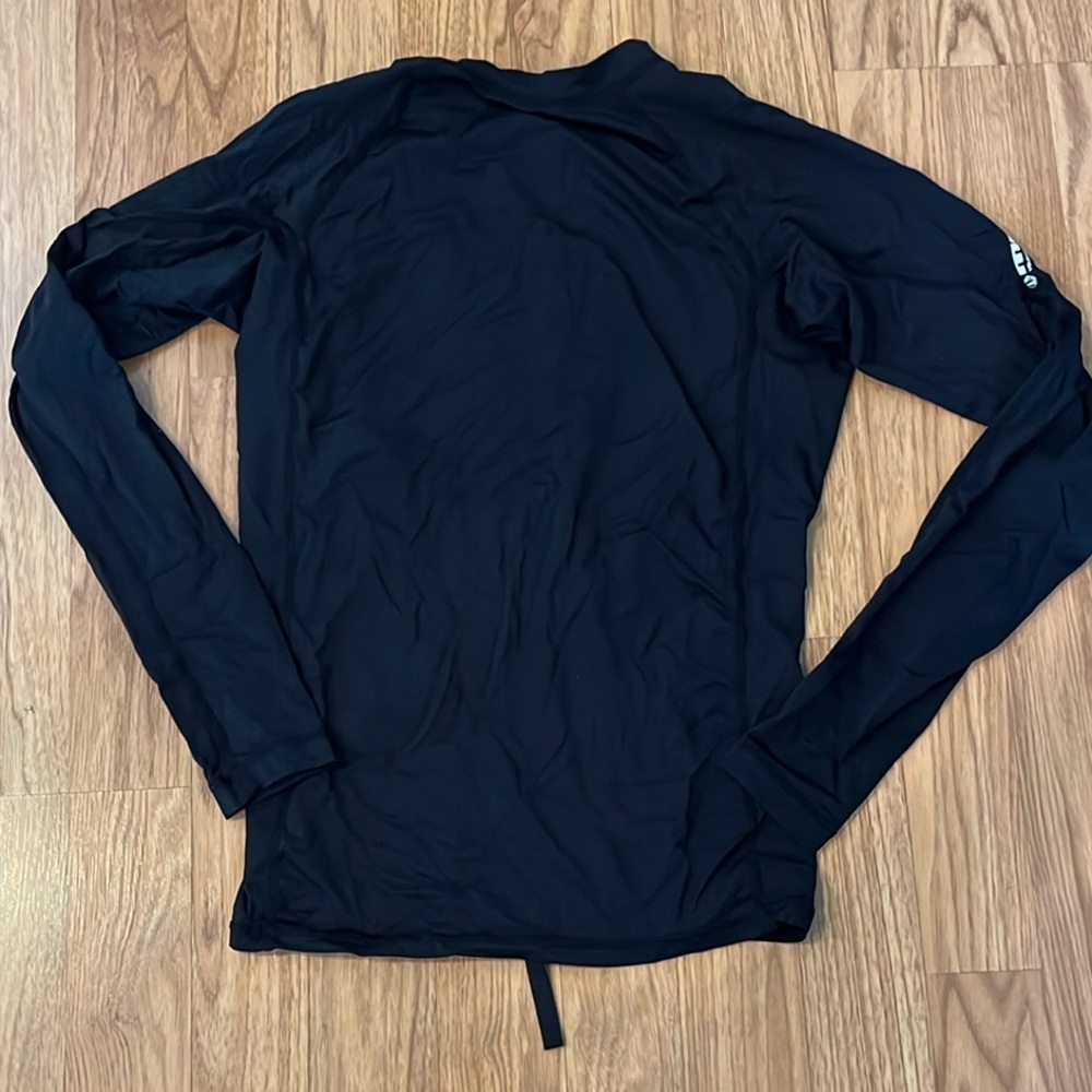 Volcom Rash Guard Rashguard  Black Long Sleeve Performance Shirt small S - Picture 7 of 7